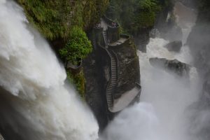 Road Trip Baños - Ecuador Back Packing